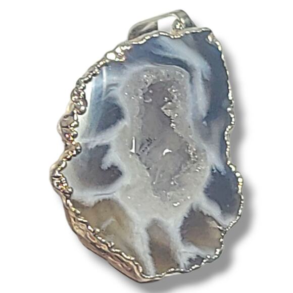 Rocks & Gems Canada Open Geode Pendant - Picture 2 of 10